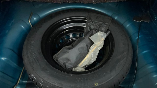 Second-hand 2021 Renault KWID 1.0 RXT AMT Opt for sale in Ahmedabad-21