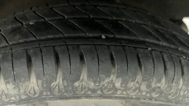 Second-hand 2021 Renault KWID 1.0 RXT AMT Opt for sale in Ahmedabad-23