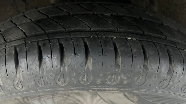 Second-hand 2021 Renault KWID 1.0 RXT AMT Opt for sale in Ahmedabad-31