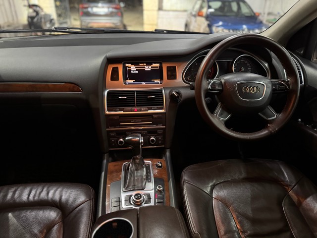 Audi Q7 3.0 TDI Quattro Technology Second-hand 2013 Audi Q7 3.0 TDI Quattro Technology for sale in Hyderabad-10