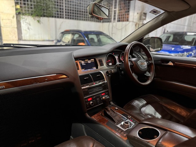 Audi Q7 3.0 TDI Quattro Technology Second-hand 2013 Audi Q7 3.0 TDI Quattro Technology for sale in Hyderabad-11