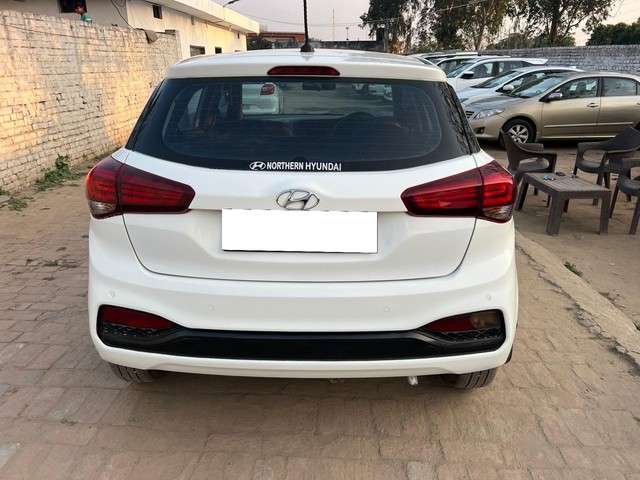Hyundai i20 1.2 Asta Second-hand 2018 Hyundai i20 1.2 Asta for sale in Ludhiana-3