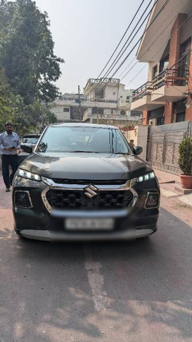 Second-hand 2023 Maruti Suzuki Grand Vitara Zeta AT for sale in Ludhiana-0