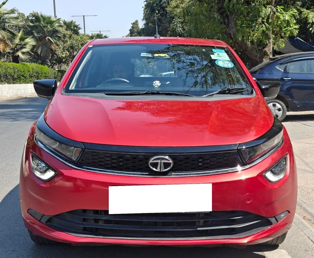 Second-hand 2022 Tata Altroz XZA Opt DCT for sale in New Delhi-4