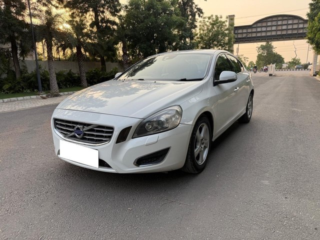 Second-hand 2014 Volvo S60 D4 SUMMUM for sale in Ludhiana-4