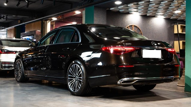 Second-hand 2023 Mercedes-Benz S-Class S450 4Matic BSVI for sale in New Delhi-16