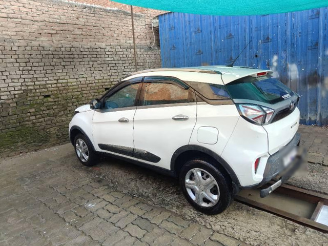 Tata Nexon 1.5 Revotorq XM Second-hand 2020 Tata Nexon 1.5 Revotorq XM for sale in Allahabad-3