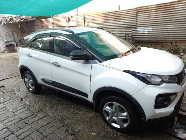 Tata Nexon 1.5 Revotorq XM Second-hand 2020 Tata Nexon 1.5 Revotorq XM for sale in Allahabad-5