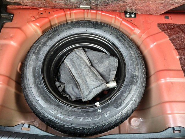 Hyundai i20 Sportz 1.2 Second-hand 2014 Hyundai i20 Sportz 1.2 for sale in Bangalore-5