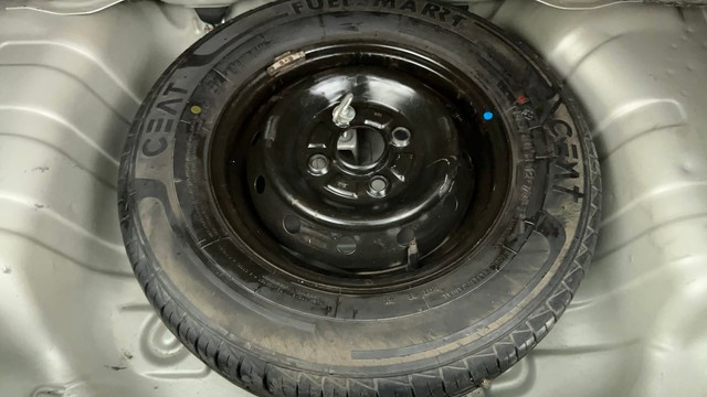 Second-hand 2021 Maruti Suzuki Alto 800 LXi for sale in Ahmedabad-21