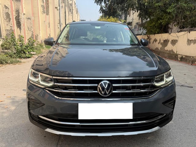 Second-hand 2022 Volkswagen Tiguan 2.0 TSI Elegance BSVI for sale in New Delhi-5