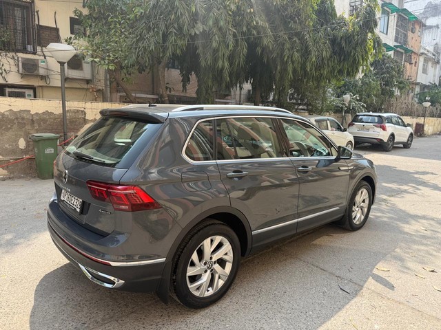 Second-hand 2022 Volkswagen Tiguan 2.0 TSI Elegance BSVI for sale in New Delhi-6