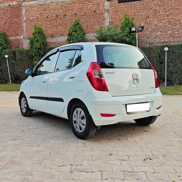 Second-hand 2012 Hyundai i10 Magna for sale in Gurgaon-3