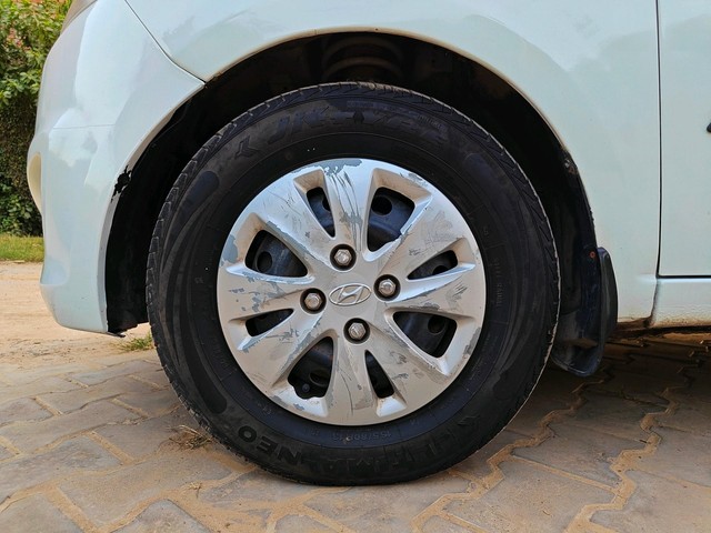 Second-hand 2012 Hyundai i10 Magna for sale in Gurgaon-16