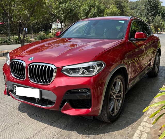 Second-hand 2021 BMW X4 M Sport X xDrive30d for sale in Bangalore-3