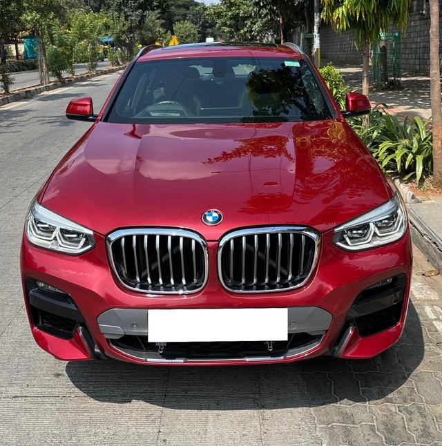 Second-hand 2021 BMW X4 M Sport X xDrive30d for sale in Bangalore-4