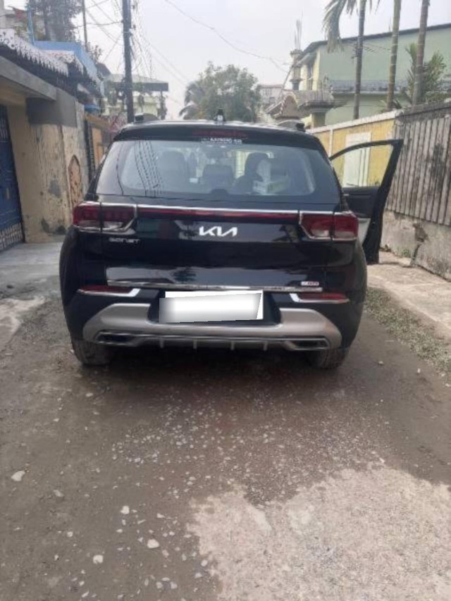 Second-hand 2023 Kia Sonet HTX Turbo iMT BSVI for sale in Darjeeling-4