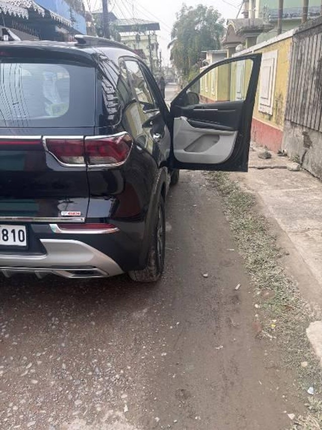 Second-hand 2023 Kia Sonet HTX Turbo iMT BSVI for sale in Darjeeling-11