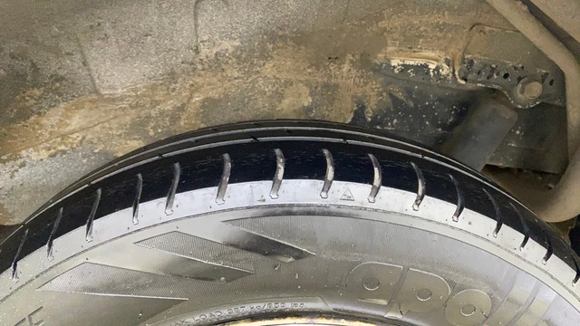 Second-hand 2013 Maruti Suzuki Wagon R LXI CNG for sale in Thane-3