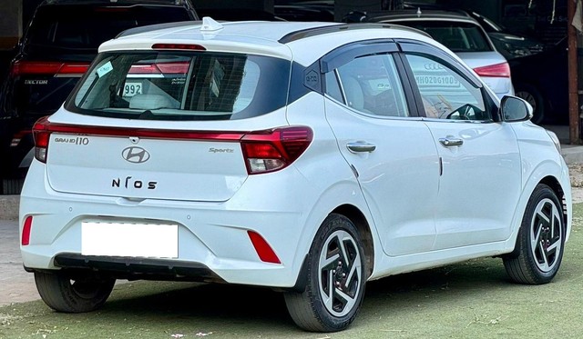 Second-hand 2023 Hyundai Grand i10 Nios Sportz CNG for sale in Mumbai-14