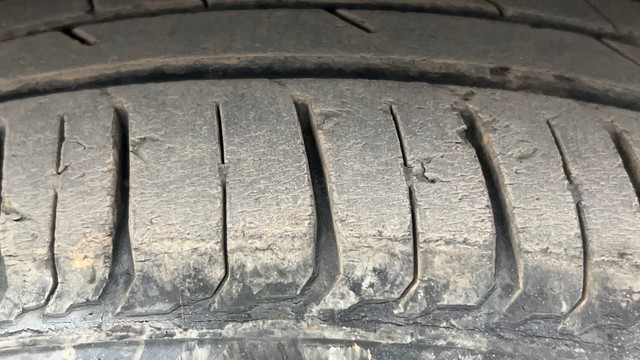 Second-hand 2016 Honda Jazz 1.2 SV i VTEC for sale in Kolkata-39