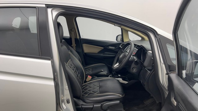 Second-hand 2016 Honda Jazz 1.2 SV i VTEC for sale in Kolkata-15