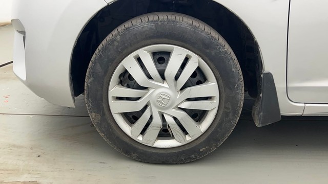 Second-hand 2016 Honda Jazz 1.2 SV i VTEC for sale in Kolkata-20