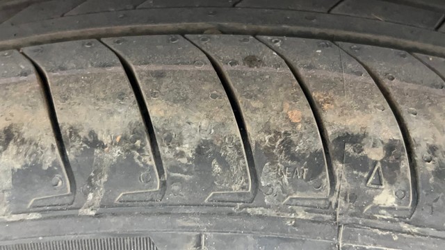 Second-hand 2016 Honda Jazz 1.2 SV i VTEC for sale in Kolkata-35