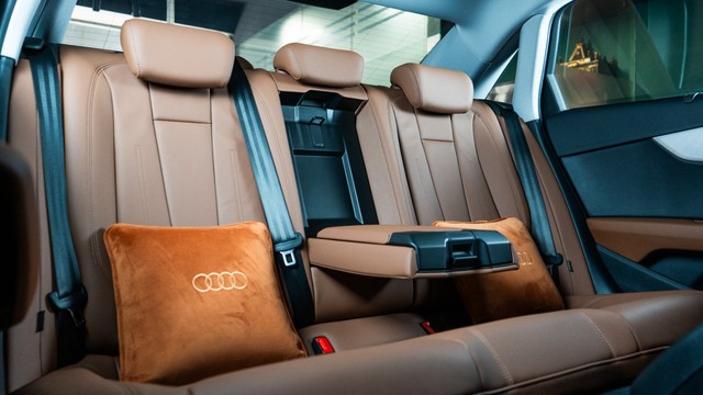 Audi A4 Premium Plus Second-hand 2024 Audi A4 Premium Plus for sale in New Delhi-3