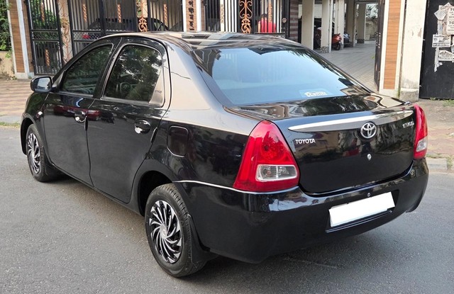 Toyota Etios GD Second-hand 2012 Toyota Etios GD for sale in Kolkata-15