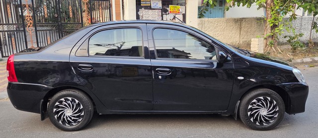 Toyota Etios GD Second-hand 2012 Toyota Etios GD for sale in Kolkata-12
