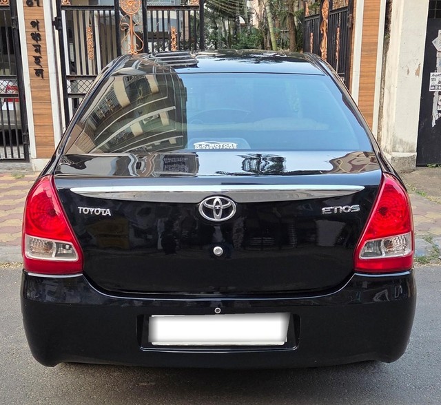 Toyota Etios GD Second-hand 2012 Toyota Etios GD for sale in Kolkata-2