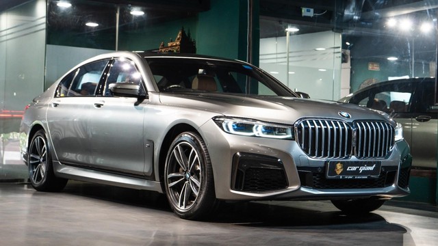 Second-hand 2022 BMW 7 Series 740Li M Sport for sale in New Delhi-17