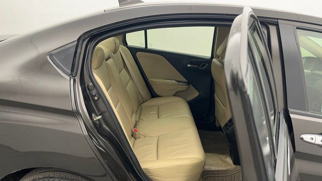 Second-hand 2018 Honda City VX for sale in Kolkata-32