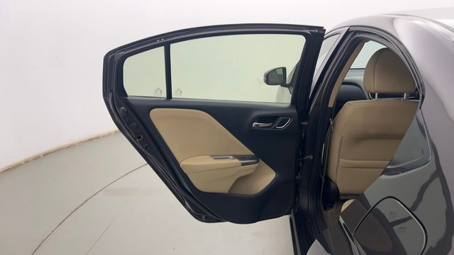 Second-hand 2018 Honda City VX for sale in Kolkata-31