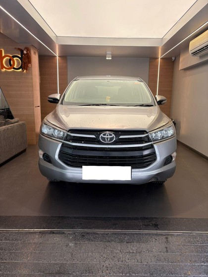 Second-hand 2016 Toyota Innova Crysta 2.4 GX MT BSIV for sale in Mumbai