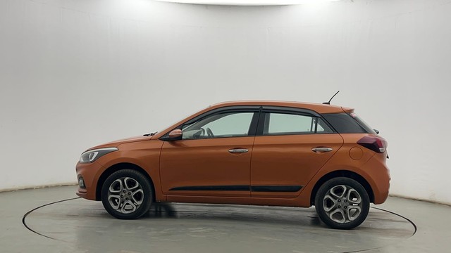 Second-hand 2018 Hyundai i20 1.4 Asta Option for sale in Kolkata-6