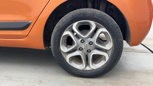 Second-hand 2018 Hyundai i20 1.4 Asta Option for sale in Kolkata-19