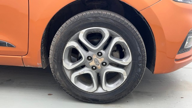 Second-hand 2018 Hyundai i20 1.4 Asta Option for sale in Kolkata-17