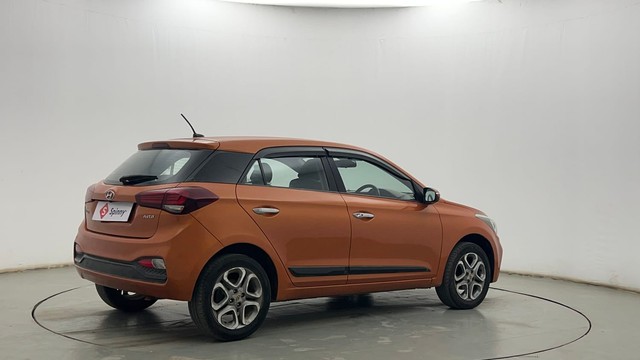 Second-hand 2018 Hyundai i20 1.4 Asta Option for sale in Kolkata-3