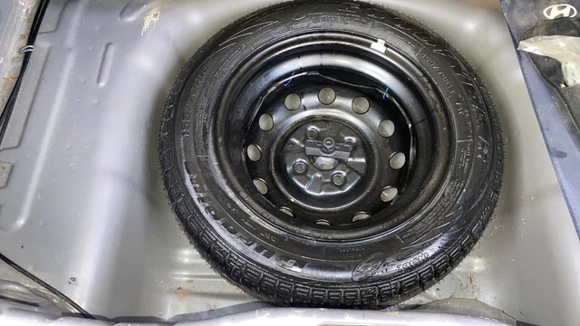 Second-hand 2018 Hyundai EON Magna Plus for sale in Thane-30