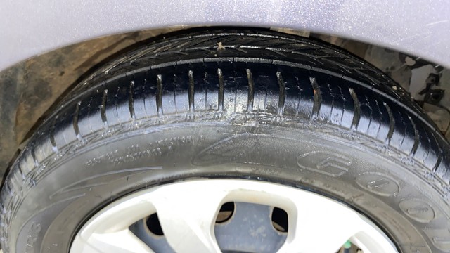 Second-hand 2018 Hyundai EON Magna Plus for sale in Thane-8