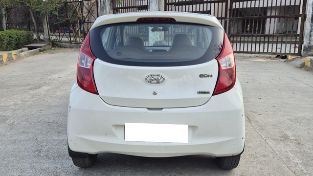 Second-hand 2016 Hyundai EON Magna Plus for sale in Noida-2