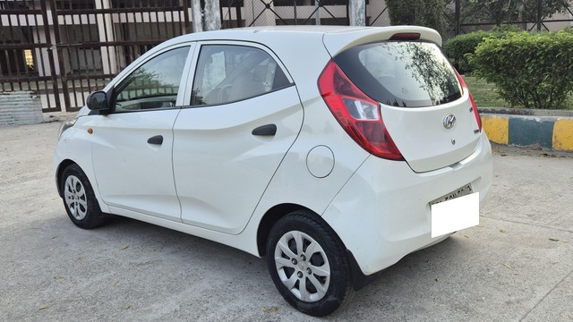 Second-hand 2016 Hyundai EON Magna Plus for sale in Noida-3