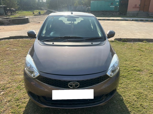 Tata Tiago 1.2 Revotron XT Second-hand 2017 Tata Tiago 1.2 Revotron XT for sale in Noida-5