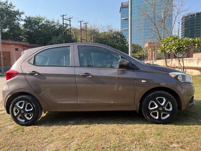 Tata Tiago 1.2 Revotron XT Second-hand 2017 Tata Tiago 1.2 Revotron XT for sale in Noida-1
