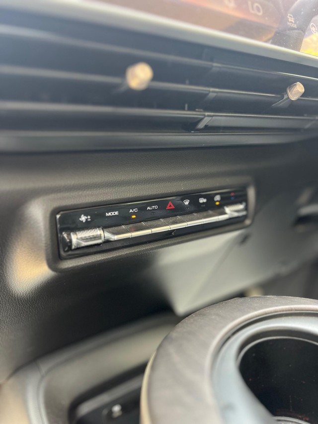 MG Windsor EV Exclusive Second-hand 2025 MG Windsor EV Exclusive for sale in Mumbai-51