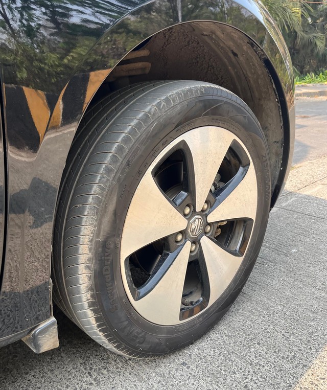 MG Windsor EV Exclusive Second-hand 2025 MG Windsor EV Exclusive for sale in Mumbai-7