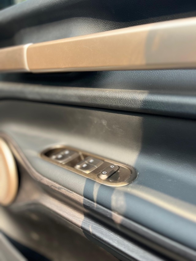 MG Windsor EV Exclusive Second-hand 2025 MG Windsor EV Exclusive for sale in Mumbai-11