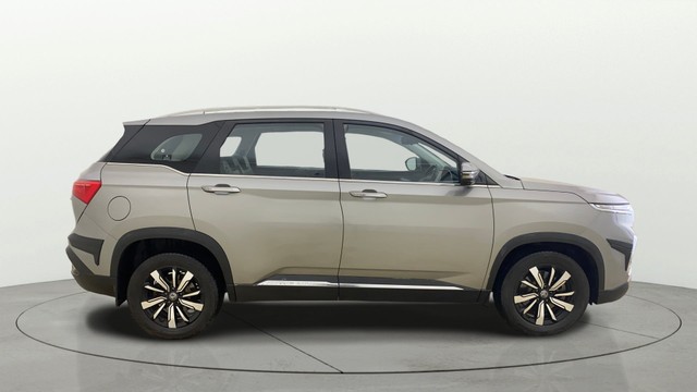 MG Hector Sharp Diesel MT BSIV Second-hand 2019 MG Hector Sharp Diesel MT BSIV for sale in Ahmedabad-13